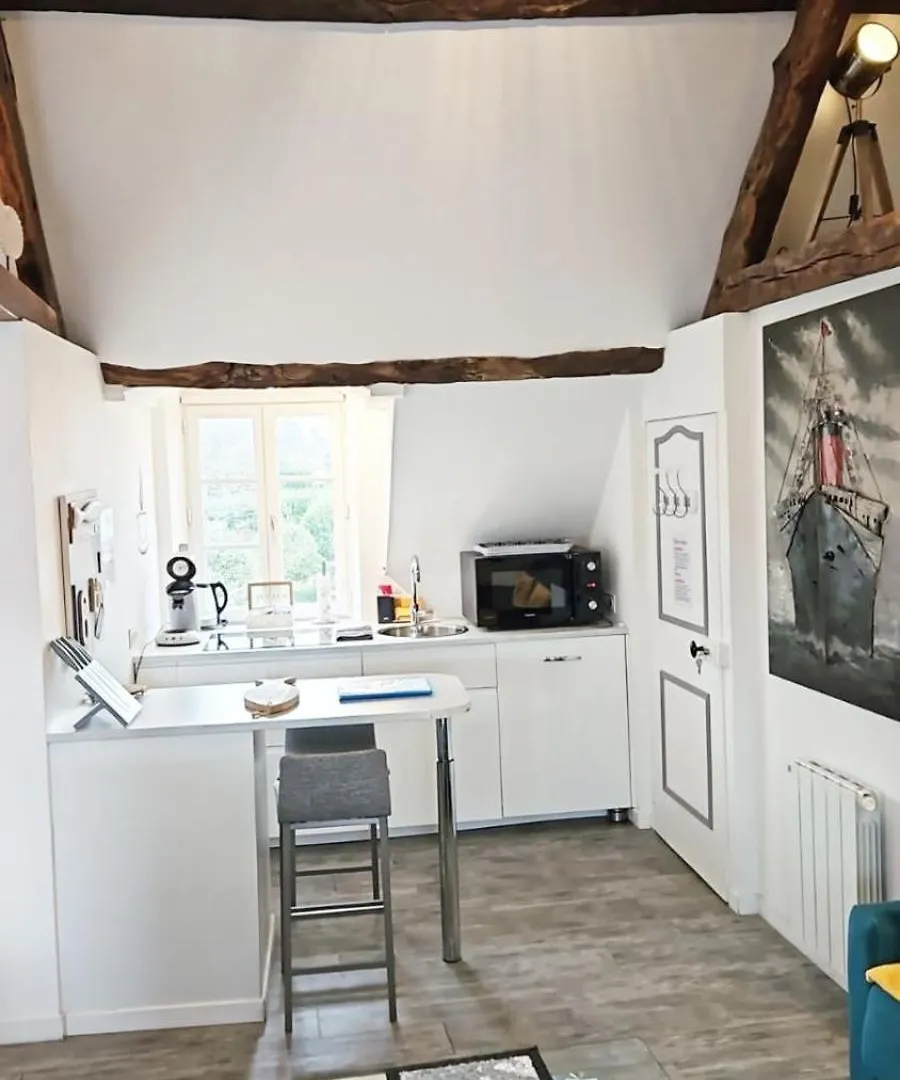 Logement Entier Saint Malo Vue Mer, Proche Ferry, Commerces Et Plage Solidor 50 M 0*, Saint-Malo