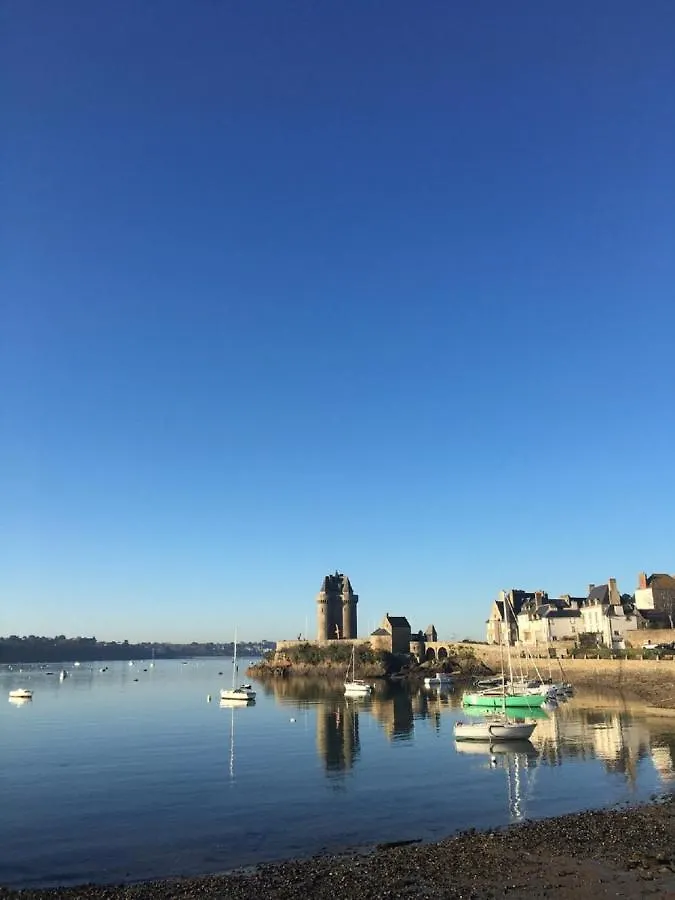 Logement Entier Saint Malo Vue Mer, Proche Ferry, Commerces Et Plage Solidor 50 M França